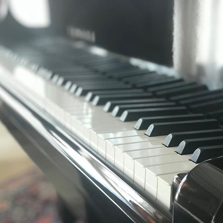 Grand Hotel Palace 마르살라 외부 사진 Piano keys